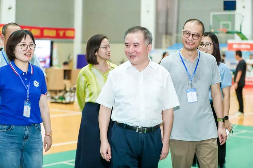 http://www.jsou.edu.cn/_upload/article/images/0e/f5/85e56b284b5399e3e03bc40e0d39/e302ab74-f3bd-4de9-afb0-386f64199ef2.jpg